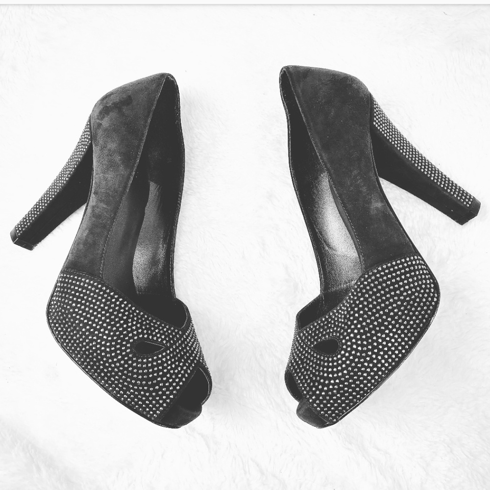 Stuart Weitzman Charcoal Peep Toe Jeweled …